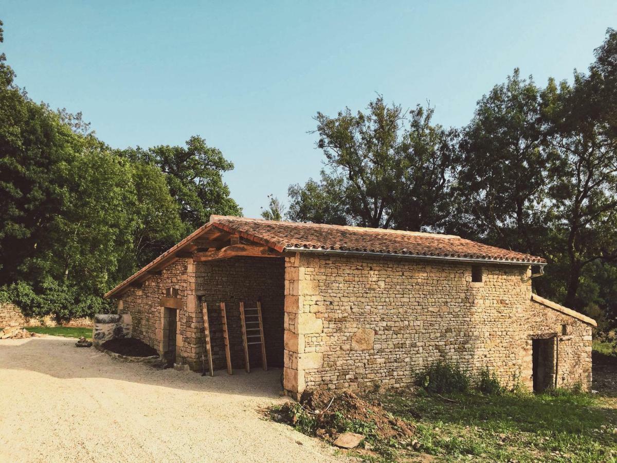 Gites Les Demeures De Valette Azay-le-Brule Kültér fotó