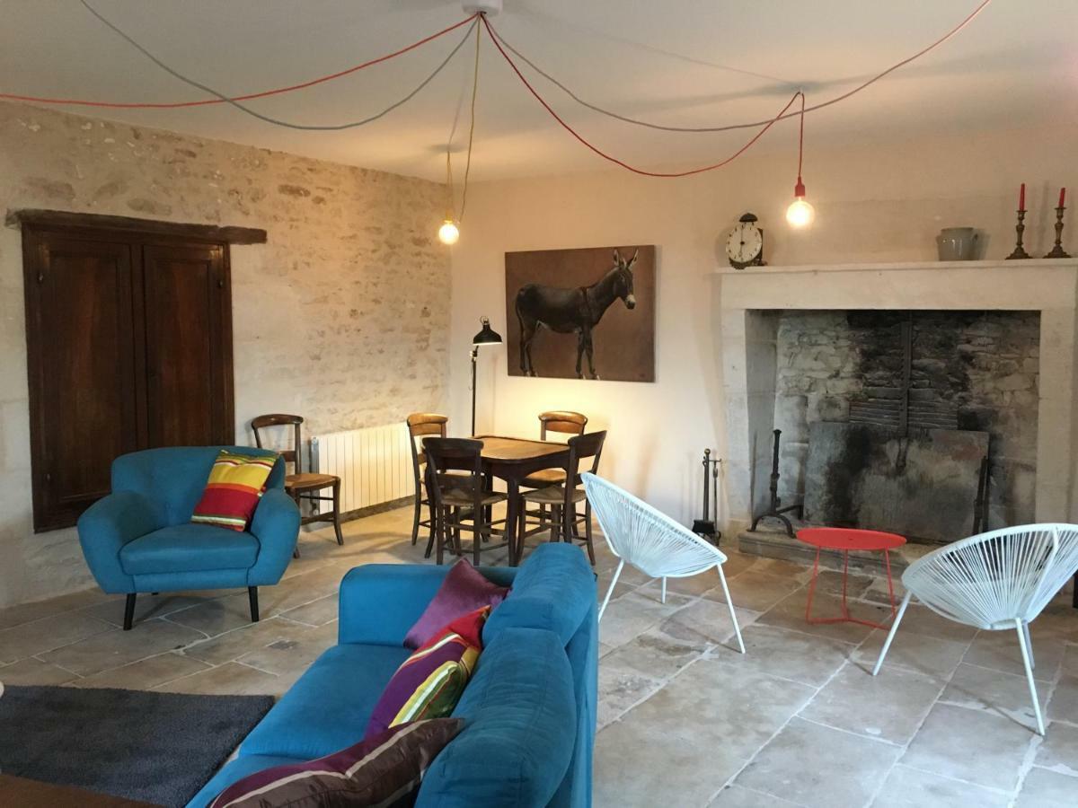 Gites Les Demeures De Valette Azay-le-Brule Kültér fotó