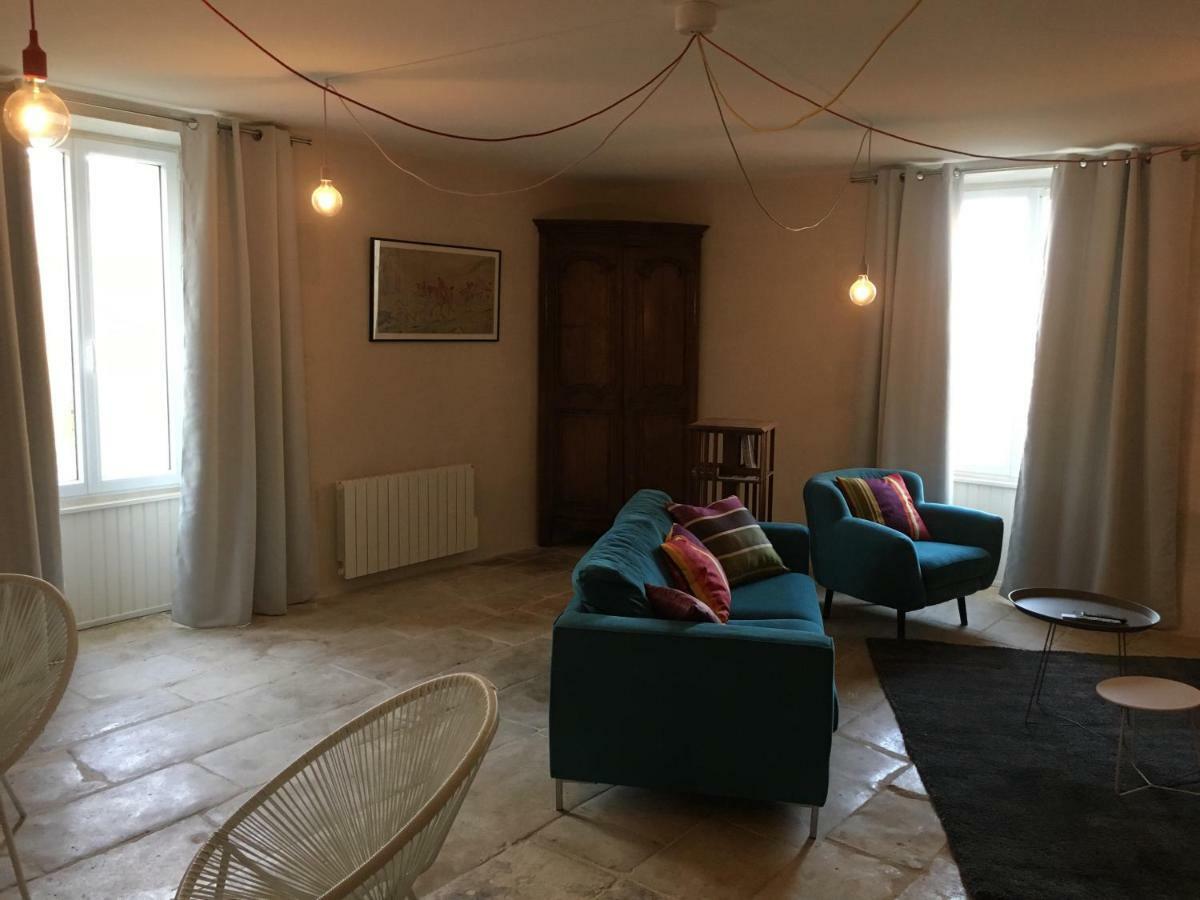 Gites Les Demeures De Valette Azay-le-Brule Kültér fotó