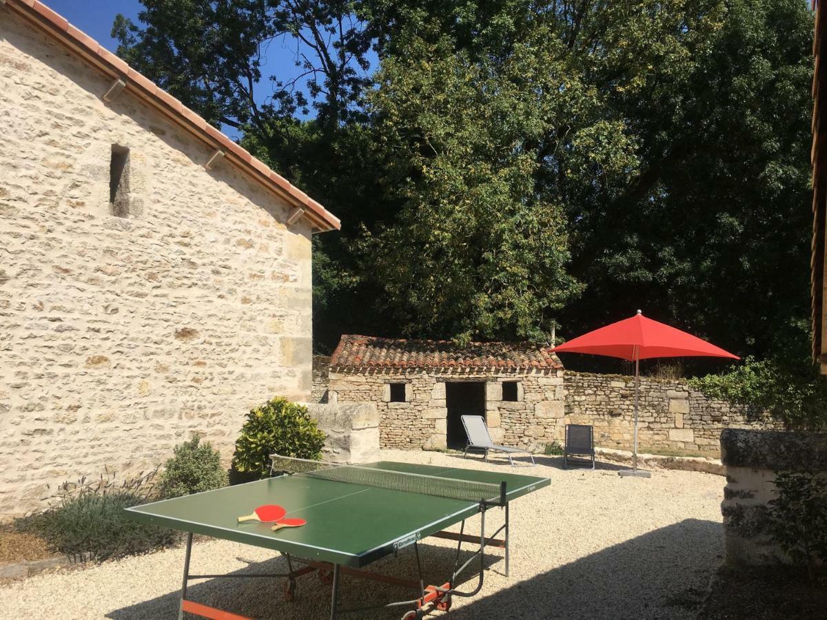 Gites Les Demeures De Valette Azay-le-Brule Kültér fotó