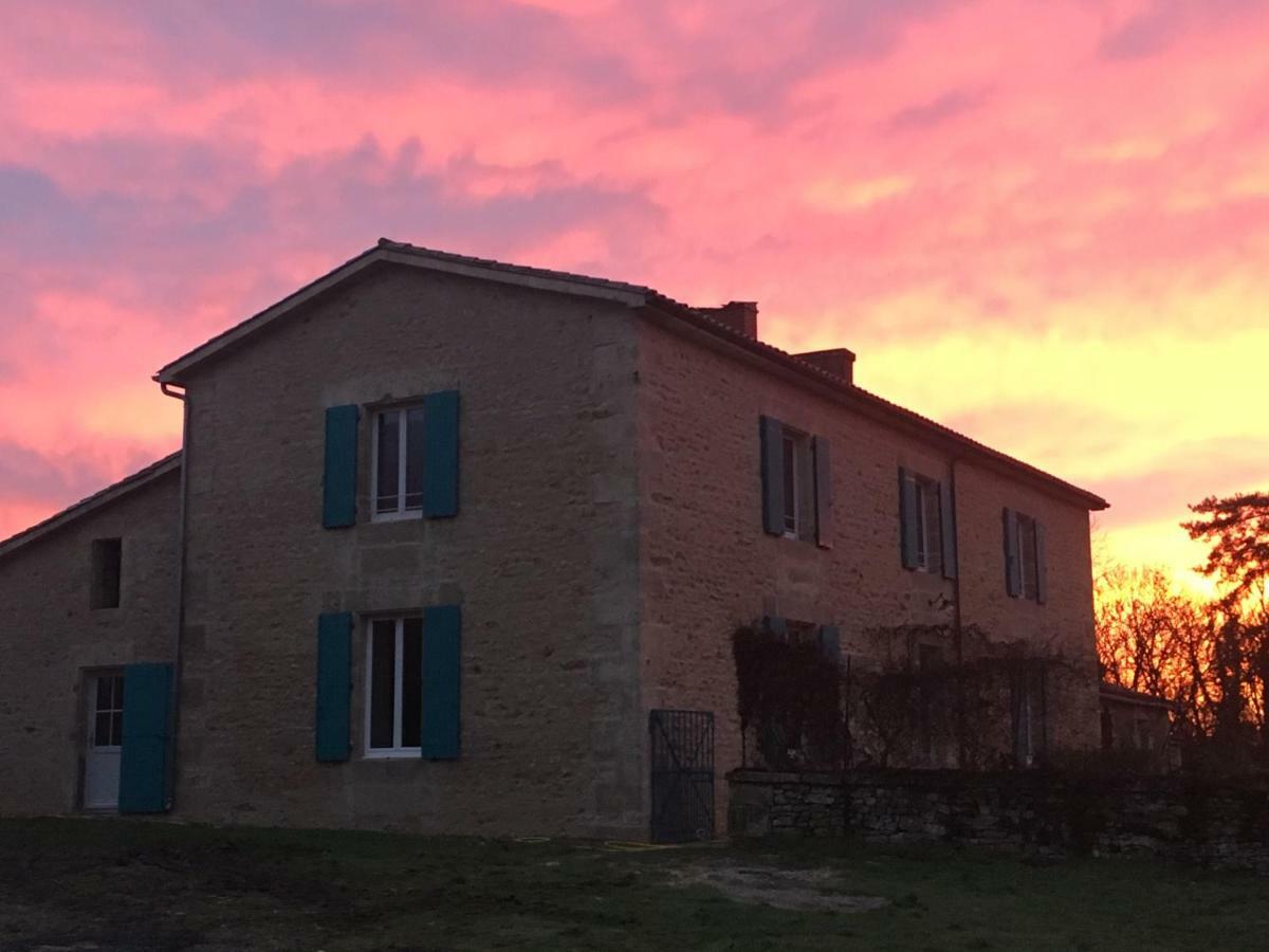 Gites Les Demeures De Valette Azay-le-Brule Kültér fotó